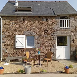 Ker Adsav O'naturel Couette-café Saint-Pierre-de-Plesguen